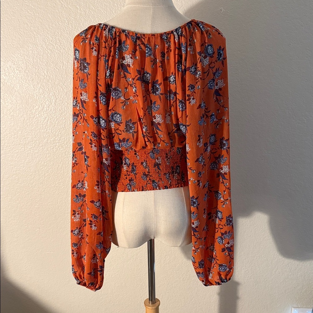 Floral Ruched Orange Top - Picture 3 of 3